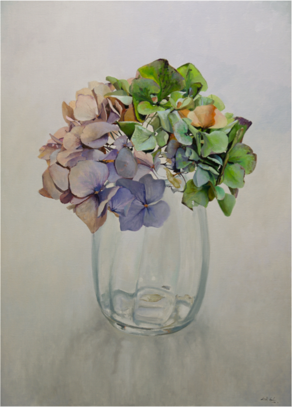 Stilleven met hortensia’s in glazen vaas van Dirk Bal.